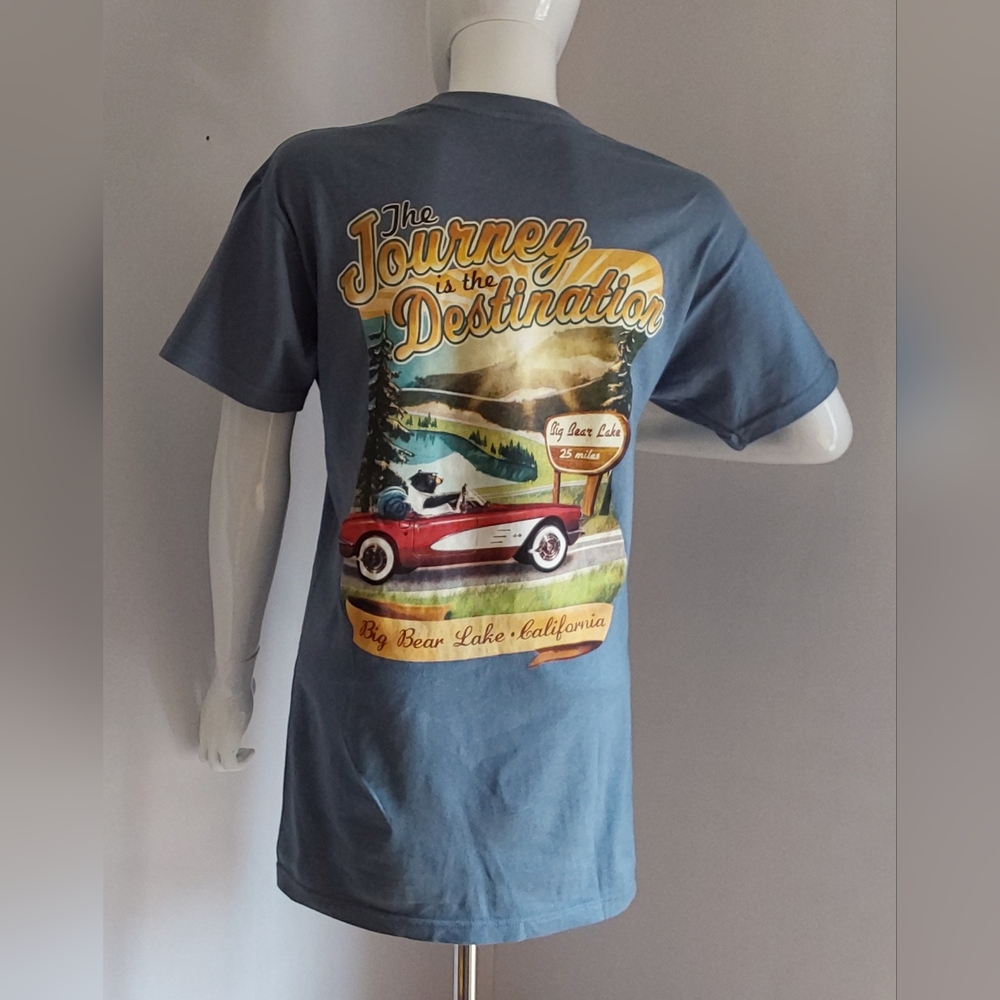 NEW Women's TEE by Duckco / SIZE: SMALL